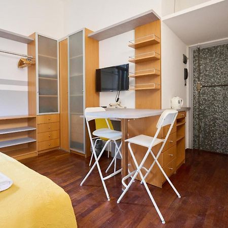 Artist Nadia'S Apartment In Porta Vercellina Mailand Exterior foto