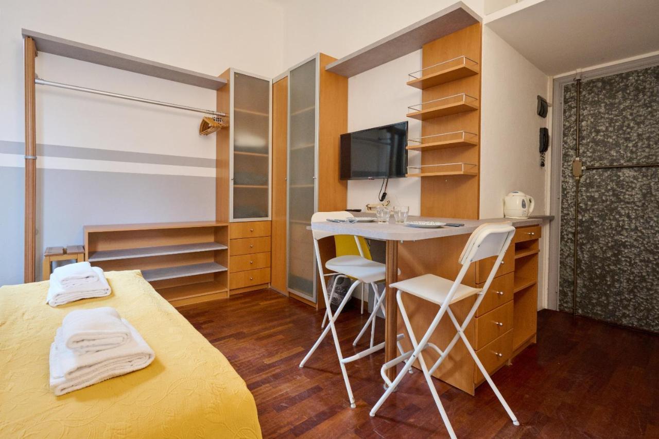 Artist Nadia'S Apartment In Porta Vercellina Mailand Exterior foto